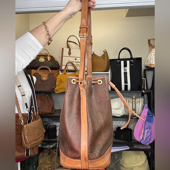 Vintage Etro Paisley Bucket Bag | Made in Italy | Leather Trim Large Drawstring - Picture 5 of 14